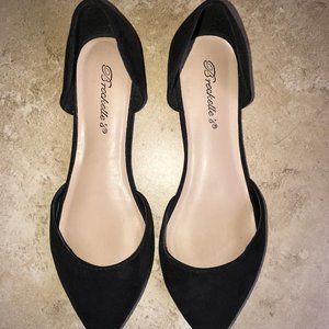 Breckelle's Black Velvet Flats